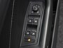 Volkswagen T-Roc 1.5 TSi 150 Pk Automaat R-Line | Trekhaak | Stoelverwarming | Camera | Climatronic | Adaptive cruise | Carplay | Navigatie | 17 Inch | 16.410 Km !!