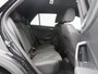 Volkswagen T-Roc 1.5 TSi 150 Pk Automaat R-Line | Trekhaak | Stoelverwarming | Camera | Climatronic | Adaptive cruise | Carplay | Navigatie | 17 Inch | 16.410 Km !!