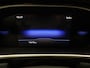 Volkswagen T-Roc 1.5 TSi 150 Pk Automaat R-Line | Trekhaak | Stoelverwarming | Camera | Climatronic | Adaptive cruise | Carplay | Navigatie | 17 Inch | 16.410 Km !!