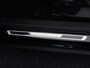 Volkswagen T-Roc 1.5 TSi 150 Pk Automaat R-Line | Trekhaak | Stoelverwarming | Camera | Climatronic | Adaptive cruise | Carplay | Navigatie | 17 Inch | 16.410 Km !!