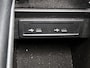 Mercedes-Benz A-klasse 250 e AMG Line | Panoramadak | Achteruitrijcamera | Digitale radio DAB+ | Night pakket | Inclusief 24 maanden MB Certified garantie voor Europa.