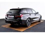 BMW 3-Serie Touring 330e M Sport - Comfort Access - Active Cruise Control - Zonneschermen achterramen - Elektrisch verstelbare/verwarmde voorstoelen - Parking Assistant Plus - Getinte ruiten -