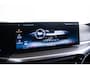 BMW 3-Serie Touring 330e M Sport - Comfort Access - Active Cruise Control - Zonneschermen achterramen - Elektrisch verstelbare/verwarmde voorstoelen - Parking Assistant Plus - Getinte ruiten -