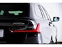 BMW 3-Serie Touring 330e M Sport - Comfort Access - Active Cruise Control - Zonneschermen achterramen - Elektrisch verstelbare/verwarmde voorstoelen - Parking Assistant Plus - Getinte ruiten -