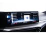 BMW 3-Serie Touring 330e M Sport - Comfort Access - Active Cruise Control - Zonneschermen achterramen - Elektrisch verstelbare/verwarmde voorstoelen - Parking Assistant Plus - Getinte ruiten -