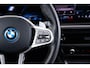 BMW 3-Serie Touring 330e M Sport - Comfort Access - Active Cruise Control - Zonneschermen achterramen - Elektrisch verstelbare/verwarmde voorstoelen - Parking Assistant Plus - Getinte ruiten -