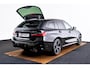 BMW 3-Serie Touring 330e M Sport - Comfort Access - Active Cruise Control - Zonneschermen achterramen - Elektrisch verstelbare/verwarmde voorstoelen - Parking Assistant Plus - Getinte ruiten -