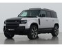 Land Rover Defender 2.0 P300e 110 X | FACELIFT | ClearSight | Meridian Surround | Trekhaak | Luchtvering | Koelbox | Panoramadak | 22 Inch