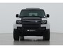 Land Rover Defender 2.0 P300e 110 X | FACELIFT | ClearSight | Meridian Surround | Trekhaak | Luchtvering | Koelbox | Panoramadak | 22 Inch