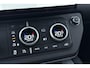 Land Rover Defender 2.0 P300e 110 X | FACELIFT | ClearSight | Meridian Surround | Trekhaak | Luchtvering | Koelbox | Panoramadak | 22 Inch