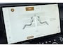 Land Rover Defender 2.0 P300e 110 X | FACELIFT | ClearSight | Meridian Surround | Trekhaak | Luchtvering | Koelbox | Panoramadak | 22 Inch