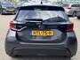 Toyota Yaris 1.5 Hybrid 115 DYNAMIC LM-VELGEN 16'' APPLE/ANDROID LED NAVI KEYLESS CAMERA CLIMATE PRIVACY GLASS NL-AUTO