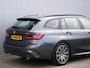 BMW 3-Serie Touring 320i Executive Edition 184 Pk Automaat M-pakket / Navi / Apple Carplay / Trekhaak