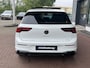 Volkswagen Golf 1.5 eTSI 150pk DSG R-Line / Panorma dak / Black style / Standkachel / 18'' LMV