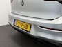 Volkswagen Golf 1.0 TSI 110pk Life Lounge Apple Carplay Android Auto Parkeersensoren Cruise Control DAB Climate Control LED Koplampen Bluetooth Lichtmetalen Velgen