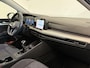Volkswagen Golf 1.0 TSI 110pk Life Lounge Apple Carplay Android Auto Parkeersensoren Cruise Control DAB Climate Control LED Koplampen Bluetooth Lichtmetalen Velgen