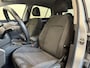 Volkswagen Golf 1.0 TSI 110pk Life Lounge Apple Carplay Android Auto Parkeersensoren Cruise Control DAB Climate Control LED Koplampen Bluetooth Lichtmetalen Velgen