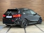 BMW 1-Serie M135i xDrive M-Performance | BomVOL! | M-Technic | Pano | HuD | Parkeer-pakket | Ambient | Shadow-Line | DealerOH