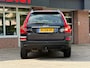 Volvo XC90 Kinetic 2.5 T 210 pk - AUTOMAAT - 7 persoons - APK 04-2027!