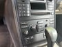 Volvo XC90 Kinetic 2.5 T 210 pk - AUTOMAAT - 7 persoons - APK 04-2027!
