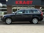 Volvo XC90 Kinetic 2.5 T 210 pk - AUTOMAAT - 7 persoons - APK 04-2027!