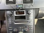 Volvo XC90 Kinetic 2.5 T 210 pk - AUTOMAAT - 7 persoons - APK 04-2027!