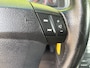 Volvo XC90 Kinetic 2.5 T 210 pk - AUTOMAAT - 7 persoons - APK 04-2027!
