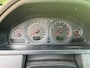 Volvo XC90 Kinetic 2.5 T 210 pk - AUTOMAAT - 7 persoons - APK 04-2027!