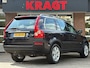 Volvo XC90 Kinetic 2.5 T 210 pk - AUTOMAAT - 7 persoons - APK 04-2027!