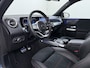 Mercedes-Benz GLB 200 AMG 7-zits // Camera // Sfeerverlichting // Augmented Reallity // Alarm // Nightpakket // 19" AMG // LED