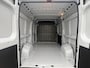Peugeot Boxer GB 2.2 140PK BlueHDi L2H2 35 Zwaar | Navigatie | Apple Carplay & Android Auto | Verzwaarde vering | DAB+ | Climate control | Cruise control | Trekhaak