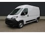 Peugeot Boxer Zwaar 2.2 HDi 140PK L2H2 3,5T I Trekhaak 3000 kg trekgewicht I Pack Techno Plus I Verzwaarde vering I Navigatie