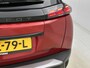Peugeot 2008 SUV Allure Hybrid 145pk Automaat | Navigatie | Camera v+a | Climate Control | Adaptieve Cruise Control | Parkeersensoren v+a | Keyless | Dodehoeksensor | Draadloze Apple Carplay / Android Auto + telefoonlader | Digitaal instrumentenpaneel | DAB+ radio | Led koplampen | Donker getint glas | 17" lichtmetalen velgen |
