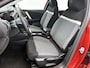 Citroën C4 Feel 130pk | Navigatie | Achteruitrijcamera | Climate Control | Cruise Control | Parkeersensoren | Armsteun | Led koplampen | Regensensor | Automatisch dimlicht | Apple Carplay / Android Auto | Bluetooth | DAB+ radio | Adaptief demping systeem | Trekhaak afneembaar | 100% Dealeronderhouden |