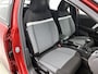 Citroën C4 Feel 130pk | Navigatie | Achteruitrijcamera | Climate Control | Cruise Control | Parkeersensoren | Armsteun | Led koplampen | Regensensor | Automatisch dimlicht | Apple Carplay / Android Auto | Bluetooth | DAB+ radio | Adaptief demping systeem | Trekhaak afneembaar | 100% Dealeronderhouden |