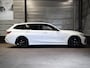 BMW 3-Serie Touring M340i xDrive | Panodak | Laser | Trekhaak | Driving Assistant Prof | 19 inch |