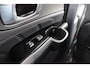 Kia Sorento 1.6 T-GDI Plug-in Hybrid 4WD DynamicPlusLine 7 persoons! Panoramadak/Trekhaak/Apple carplay/Stoelverwarming voor en achter/Stuurverwarming/Bose audio/Adaptieve cruise control/Achteruitrijcamera/Lane assist/Elektrisch verstelbare voorstoelen/Full option! 2E PINKSTERDAG GEOPEND VAN 12:00 TOT 17:00 (ROTTERDAM&HELLEVOETSLUIS)