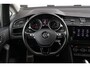 Volkswagen Touran 1.5 TSI 150pk DSG Comfortline | 7Persoons | Trekhaak | Navigatie | Adaptive Cruise | Stoelverwarming