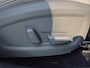 Hyundai Kona Electric EV Premium 64 kWh / SOH 100% / Dealer onderhouden / Head Up Display / CCS snelladen / Stuur- & Stoelverwarming / Warmtepomp / Achteruitrijcamera / Adaptief cruise control / Keyless Entry/Start / Apple Carplay Android Auto /