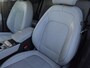 Hyundai Kona Electric EV Premium 64 kWh / SOH 100% / Dealer onderhouden / Head Up Display / CCS snelladen / Stuur- & Stoelverwarming / Warmtepomp / Achteruitrijcamera / Adaptief cruise control / Keyless Entry/Start / Apple Carplay Android Auto /