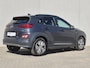 Hyundai Kona Electric EV Premium 64 kWh / SOH 100% / Dealer onderhouden / Head Up Display / CCS snelladen / Stuur- & Stoelverwarming / Warmtepomp / Achteruitrijcamera / Adaptief cruise control / Keyless Entry/Start / Apple Carplay Android Auto /