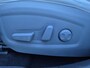 Hyundai Kona Electric EV Premium 64 kWh / SOH 100% / Dealer onderhouden / Head Up Display / CCS snelladen / Stuur- & Stoelverwarming / Warmtepomp / Achteruitrijcamera / Adaptief cruise control / Keyless Entry/Start / Apple Carplay Android Auto /