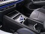 Volkswagen Tiguan 1.5 eHybrid R-Line Edition Automaat - Panoramaschuif-kanteldak - IQ light - Trekhaak - Navigatie - Park Assist - 360 Camera