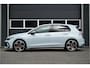 Volkswagen Golf 2.0 TSI GTI 265 PK 8.5 / PANO / CRYSTAL ICE BLUE / IQ LIGHT / HARMAN KARDON / ACC / TREKHAAK / FACELIFT