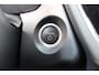 Toyota Corolla Cross 2.0 Style Hybrid 200 | Elektrische klep | Draadloze lader | Parkeersensoren voor |