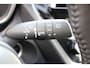 Toyota Corolla Cross 2.0 Style Hybrid 200 | Elektrische klep | Draadloze lader | Parkeersensoren voor |