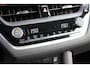 Toyota Corolla Cross 2.0 Style Hybrid 200 | Elektrische klep | Draadloze lader | Parkeersensoren voor |