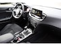 Kia ProCeed 1.0 T-GDI GT-Line Nederlandse auto! Apple carplay/Achteruitrijcamera/Stoelverwarming/Stuurverwarming/Cruise control/Lane assist/Climate control/Parkeersensoren/DAB/Navigatie 2E PINKSTERDAG GEOPEND VAN 12:00 TOT 17:00 (ROTTERDAM&HELLEVOETSLUIS)