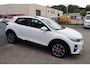 Kia Stonic 1.0 T-GDi DynamicLine Achteruitrijcamera/Apple carplay/Navigatie/Cruise control/DAB/Airco 2E PINKSTERDAG GEOPEND VAN 12:00 TOT 17:00 (ROTTERDAM&HELLEVOETSLUIS)