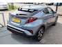Toyota C-HR / C-HR+ 1.8 Hybrid Business Plus Stoelverwarming/Achteruitrijcamera/JBL Audio/Navigatie/DAB/Bluetooth/Climate control/18 inch Licht metaal 2E PINKSTERDAG GEOPEND VAN 12:00 TOT 17:00 (ROTTERDAM&HELLEVOETSLUIS)